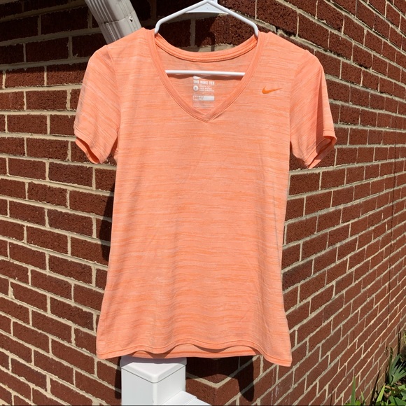 Nike Tops - Women’s Nike Shirt